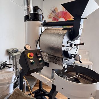 Varraco Coffee + Roasters - Coffee & Tea Near Me - Palm Desert, California