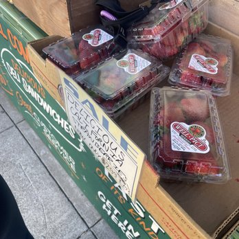 Le Beau Market - Strawberries $2.99 each wtf cheaper than Trader Joe's and they look better too! - Grocery Near Me - San Francisco, California