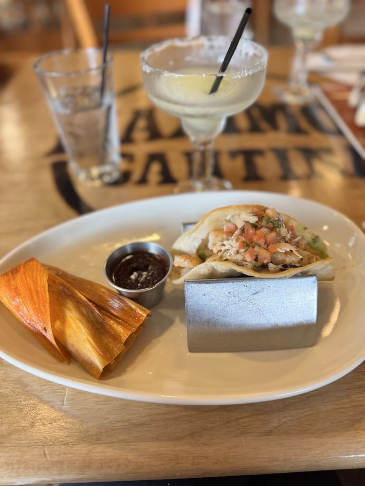 Maximo's Cantina