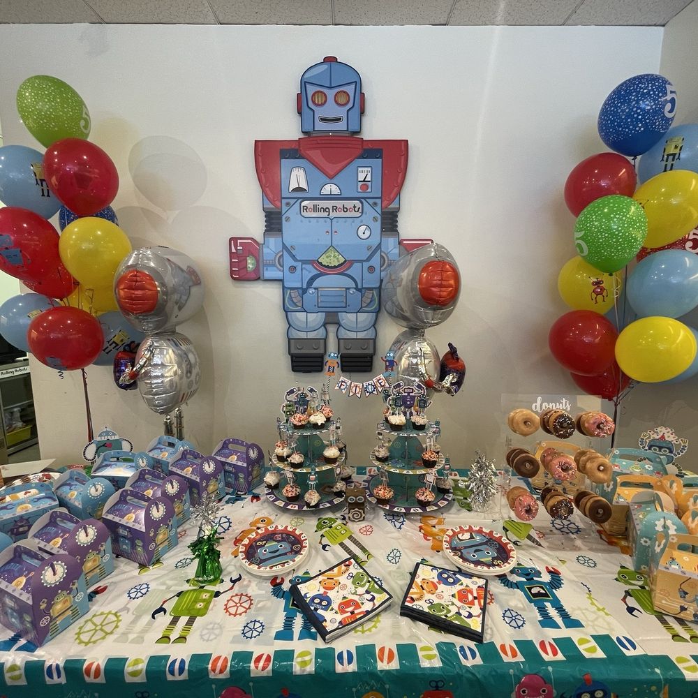 Rolling Robots - Birthday spread - Summer Camps Near Me - Pasadena, California Rolling Robots - Birthday spread - Summer Camps Near Me - Pasadena, California