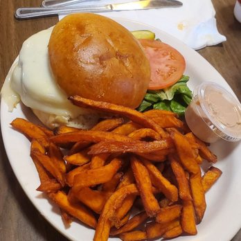 Cora's 1850 Bistro - Cheeseburger. - American Near Me - Hawley, Pennsylvania