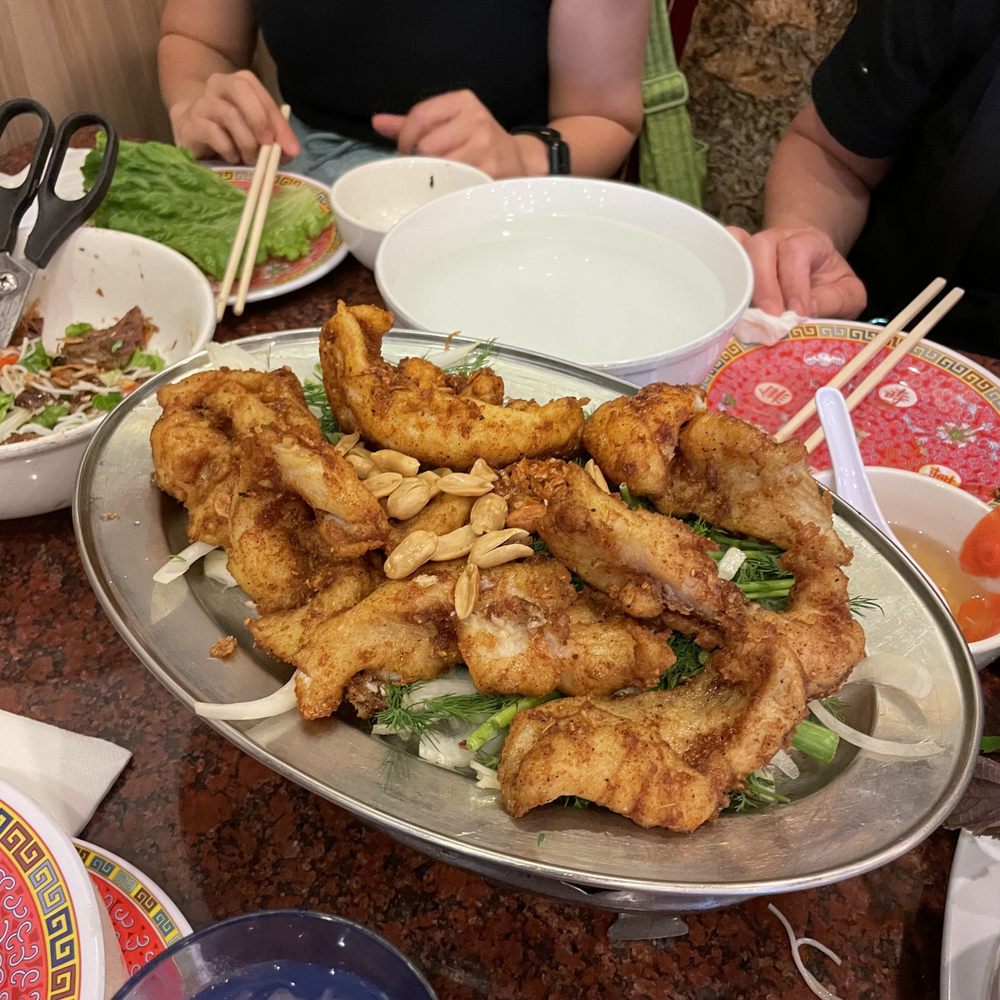 #36B Bun cha ca la vong #36B Bun cha ca la vong