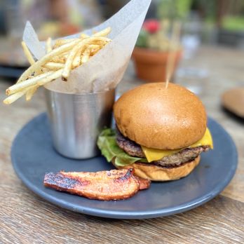 NOMO Kitchen - Lunch 8 oz. Butcher Burger - New American Near Me - New York, New York NOMO Kitchen - Lunch 8 oz. Butcher Burger - New American Near Me - New York, New York