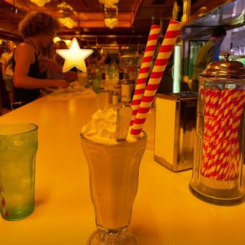 Beginner's Diner - Strawberry milkshake - Diners Near Me - San Diego, California