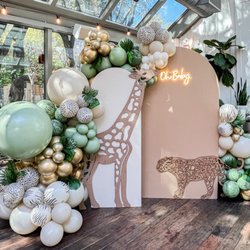 WOW Balloons - Set of 2 wooden panels with Safari themed balloons