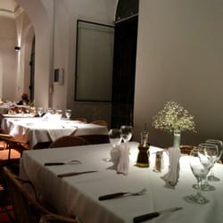 Solar de Tejeda - Restaurant interior.