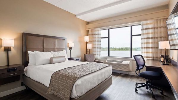 Best Western Plus Coastline Inn by null