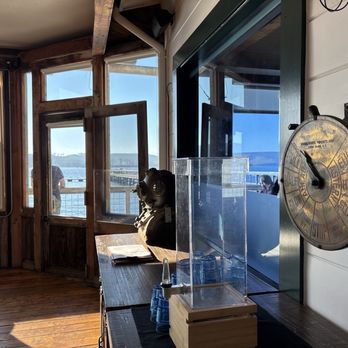 Nick's Cove - Cool interior - Seafood Near Me - Marshall, California
