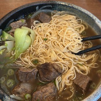 Taroko Asian Bar And Grill - Cantonese beef noodle soup - Korean Near Me - Redding, California