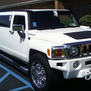 VIP Limousine - VIP Limousine Baby Hummer - Limos Near Me - Milwaukee, Wisconsin VIP Limousine - VIP Limousine Baby Hummer - Limos Near Me - Milwaukee, Wisconsin