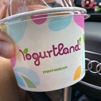 Yogurtland - Thumbs down for this Yogurtland location! - Ice Cream & Frozen Yogurt Near Me - Sherman Oaks, California Yogurtland - Thumbs down for this Yogurtland location! - Ice Cream & Frozen Yogurt Near Me - Sherman Oaks, California