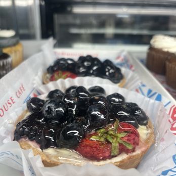 Emilia's Bakehouse Cafe - Coffee & Tea Near Me - Melville, New York Emilia's Bakehouse Cafe - Coffee & Tea Near Me - Melville, New York