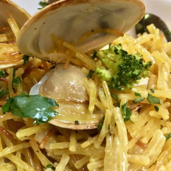 Roslindale Fish Market - Fideos with clams and saffron. This recipe came out perfect thanks to the fish market. The clams popped like cherry tomatoes. - Seafood Markets Near Me - Boston, Massachusetts Roslindale Fish Market - Fideos with clams and saffron. This recipe came out perfect thanks to the fish market. The clams popped like cherry tomatoes. - Seafood Markets Near Me - Boston, Massachusetts