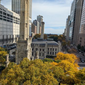 NoMI - Gorgeous view - Bars Near Me - Chicago, Illinois