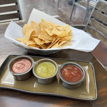 Maderos Cocina Mexicana - Chips - Mexican Near Me - Redondo Beach, California