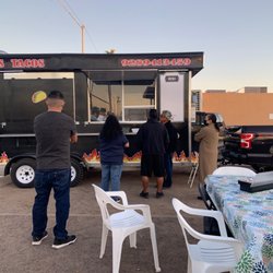 Nanos Tacos