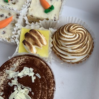 Calandra’s Bakery - Bakeries Near Me - Fairfield, New Jersey
