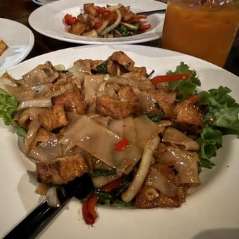 Hae Ha Heng - Drunken Noodle (spicy) - Thai Near Me - Los Angeles, California Hae Ha Heng - Drunken Noodle (spicy) - Thai Near Me - Los Angeles, California