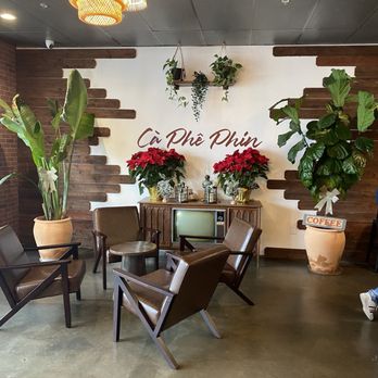 Ca Phe Phin - Interior - Coffee & Tea Near Me - Sacramento, California