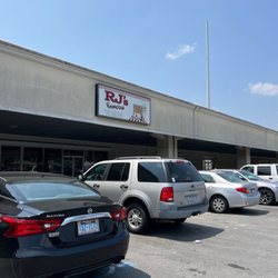 RJ's Famous Chicken, BBQ and Ribs