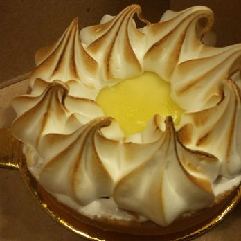 Der Pioneer - When life gives Beyonce lemons, she makes Lemonade. I prefer this Lemon Tart. - Coffee & Tea Near Me - Brooklyn, New York Der Pioneer - When life gives Beyonce lemons, she makes Lemonade. I prefer this Lemon Tart. - Coffee & Tea Near Me - Brooklyn, New York