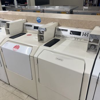 Coin Laundry Plaza - Out of service. - Laundromat Near Me - Sterling, Illinois Coin Laundry Plaza - Out of service. - Laundromat Near Me - Sterling, Illinois