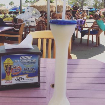 Six Flags Hurricane Harbor - Water Parks Near Me - Concord, California
