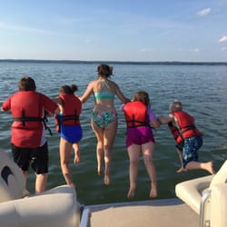 Oneida Lake Boat Rentals - Jump in! The water's fine!