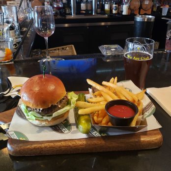 The Mad Duck - Lulu burger and company - American Near Me - Clovis, California