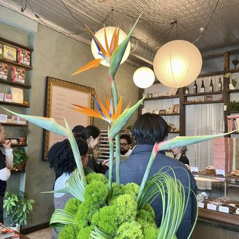 Del Sur Bakery & Cafe - Del Sur - Filipino Near Me - Chicago, Illinois