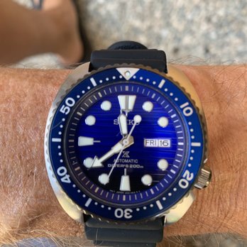 Leslie Gold - Seiko Watch - Watches Near Me - Los Angeles, California Leslie Gold - Seiko Watch - Watches Near Me - Los Angeles, California