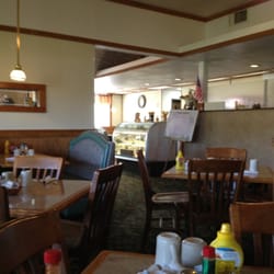 Cozy Monday morning at 9 for a warm, fresh breakfast