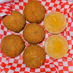 Supersonic Wings - Gouda Boudin Balls