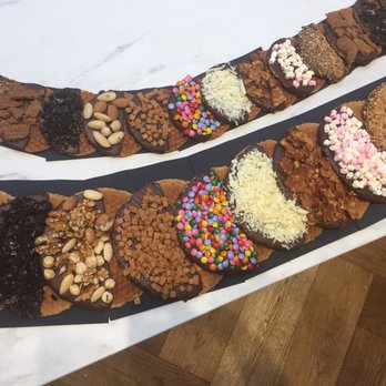 Van Wonderen Stroopwafels - Desserts Near Me - Amsterdam, New Hampshire