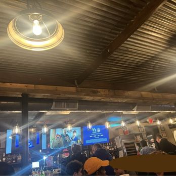 SMOK-HAUS - Inside - bar area, tables - Barbeque Near Me - Garden City, New York