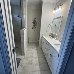Pro Construction Cleaning - Shiny bathroom