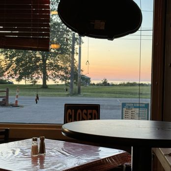 Alessandro's - View before sunset - Italian Near Me - Ashtabula, Ohio