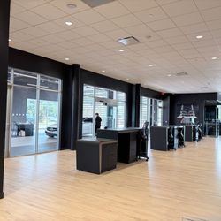 Mercedes-Benz Service Center