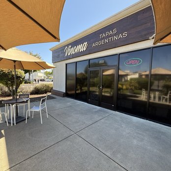 Vinoma - Exterior seating - Empanadas Near Me - Rohnert Park, California Vinoma - Exterior seating - Empanadas Near Me - Rohnert Park, California
