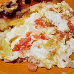 Sunrise Diner - Egg white omelet with tomato, onions and American cheese with home fries and grape jelly, omelet was a little over done.