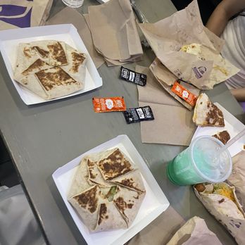Taco Bell Cantina - Crunch wrap supreme & Baja blast alcoholic version - Fast Food Near Me - Las Vegas, Nevada