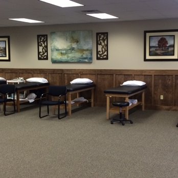 ApexNetwork Physical Therapy - Treatment Area - Physical Therapy Near Me - O'Fallon, Illinois ApexNetwork Physical Therapy - Treatment Area - Physical Therapy Near Me - O'Fallon, Illinois