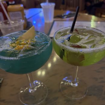 Jimmy Buffett's Margaritaville - Blue Lagoon & Green Iguana - Bars Near Me - Universal City, California
