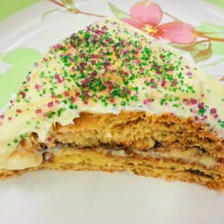 Oak Point Fresh Market - Oak Point King Cake
