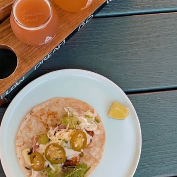 Counterpart Brewing - Sampler Tray ($10) & Fish Taco ($6) - Breweries Near Me - Niagara Falls, Ontario