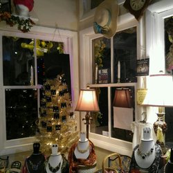 Angelic Whispers Jewelry - Some photos from our visit to Angelic Whispers. I really love this shop!