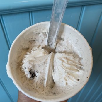 The Screen Door - Flurrie with Oreos and Heath Bar ($5) - Ice Cream & Frozen Yogurt Near Me - Brooklyn, New York
