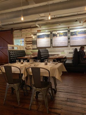 11th and Bay Southern Table by null