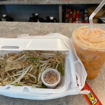 Vohn's Restaurant - Chicken pad Thai with spicy sauce and a Thai iced tea - Vietnamese Near Me - Bellingham, Massachusetts Vohn's Restaurant - Chicken pad Thai with spicy sauce and a Thai iced tea - Vietnamese Near Me - Bellingham, Massachusetts