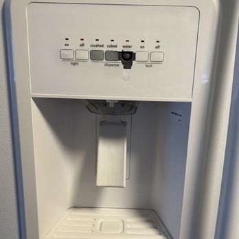 Sea Haven Motel - Broken...went to go use the ice tray in the freezer and it was dirty as well. - Hotels Near Me - Rockaway Beach, Oregon Sea Haven Motel - Broken...went to go use the ice tray in the freezer and it was dirty as well. - Hotels Near Me - Rockaway Beach, Oregon